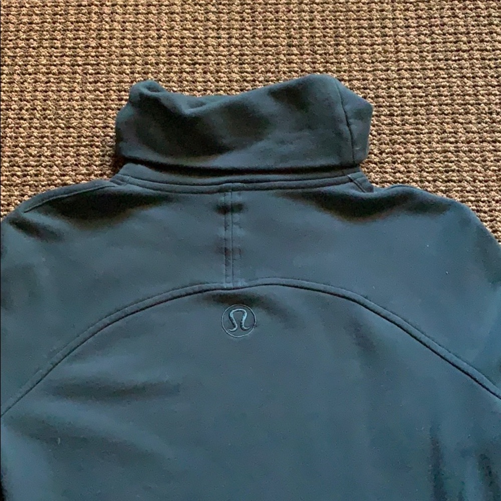 Lululemon Athletica high neck sweat shirt - Picture 2 of 2